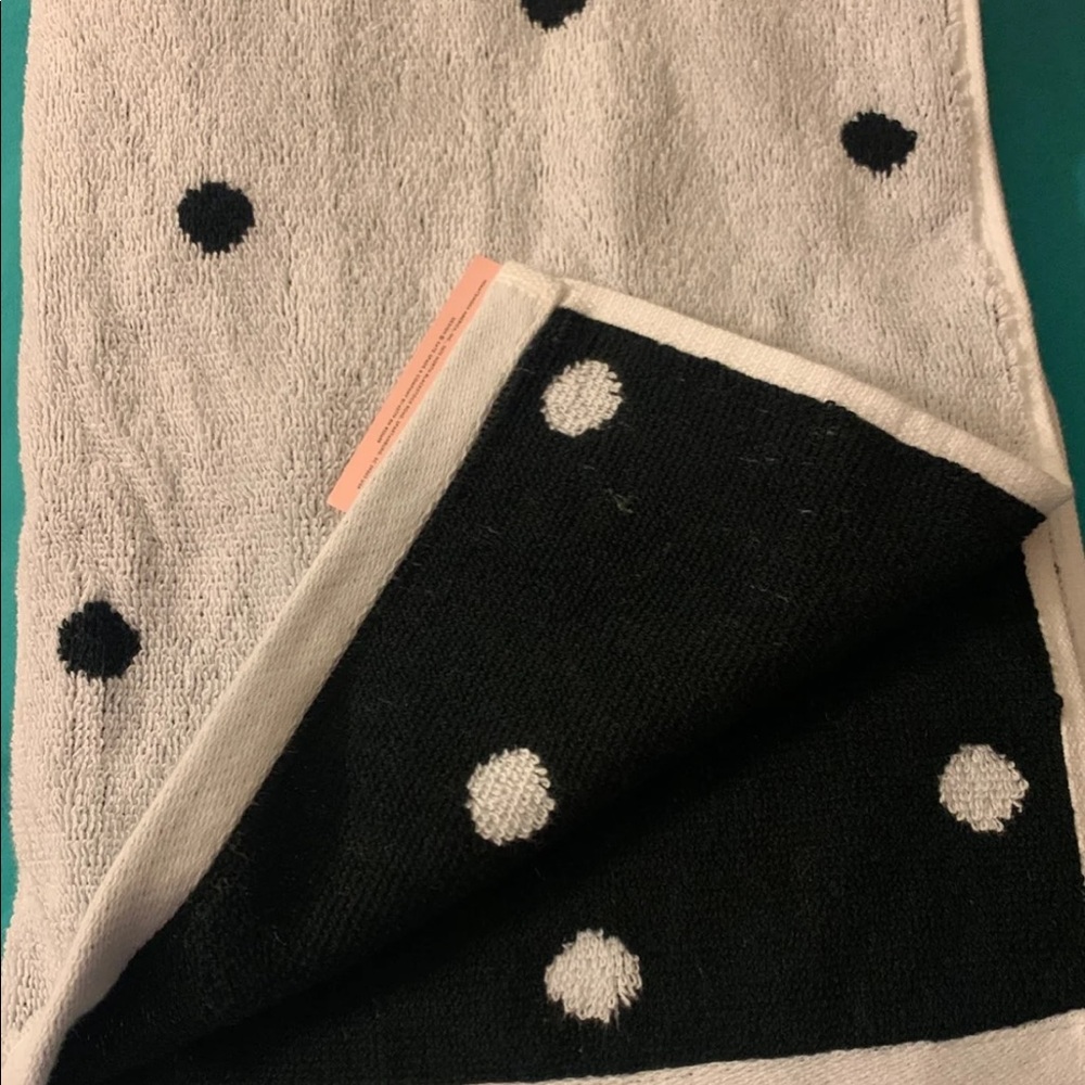 Kate Spade deco dot hand towel